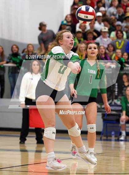 Thumbnail 1 in Tom Bean vs. Tioga (UIL 2A Regional Quarterfinal) photogallery.