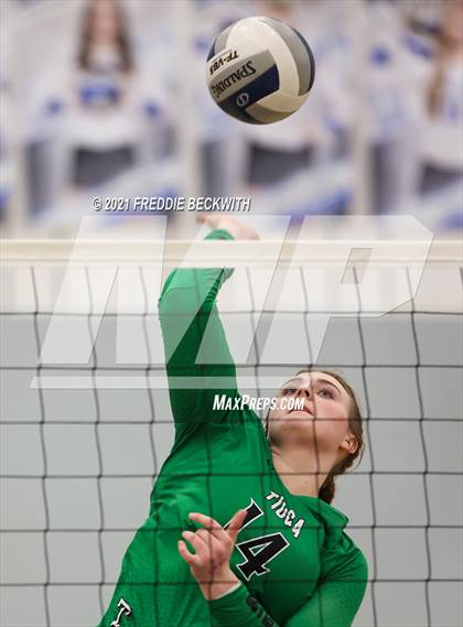 Thumbnail 1 in Tom Bean vs. Tioga (UIL 2A Regional Quarterfinal) photogallery.