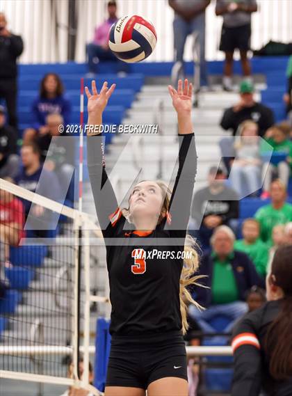 Thumbnail 1 in Tom Bean vs. Tioga (UIL 2A Regional Quarterfinal) photogallery.