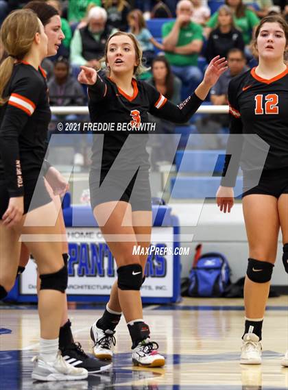 Thumbnail 1 in Tom Bean vs. Tioga (UIL 2A Regional Quarterfinal) photogallery.
