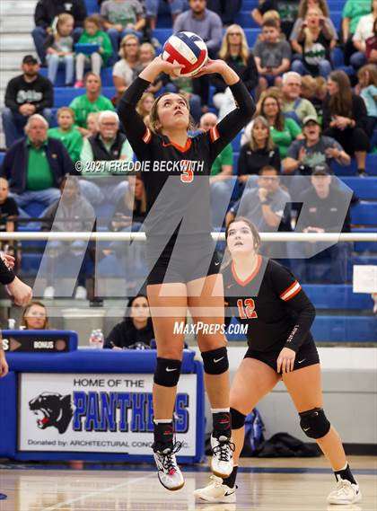 Thumbnail 1 in Tom Bean vs. Tioga (UIL 2A Regional Quarterfinal) photogallery.