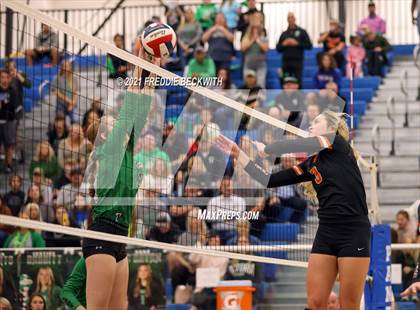 Thumbnail 2 in Tom Bean vs. Tioga (UIL 2A Regional Quarterfinal) photogallery.
