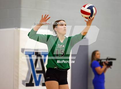Thumbnail 2 in Tom Bean vs. Tioga (UIL 2A Regional Quarterfinal) photogallery.