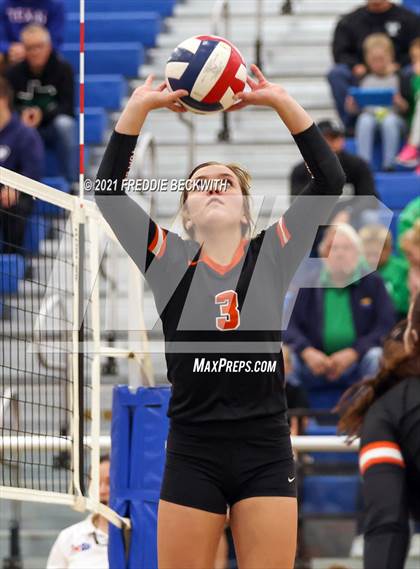Thumbnail 2 in Tom Bean vs. Tioga (UIL 2A Regional Quarterfinal) photogallery.