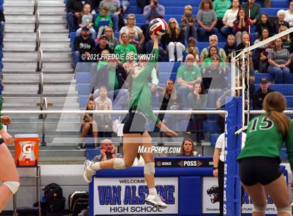 Thumbnail 1 in Tom Bean vs. Tioga (UIL 2A Regional Quarterfinal) photogallery.