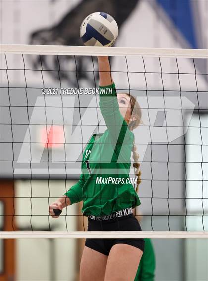 Thumbnail 3 in Tom Bean vs. Tioga (UIL 2A Regional Quarterfinal) photogallery.