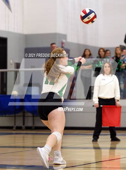 Thumbnail 1 in Tom Bean vs. Tioga (UIL 2A Regional Quarterfinal) photogallery.