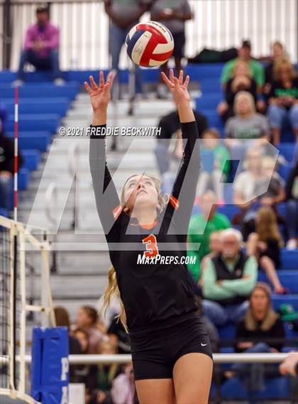 Thumbnail 1 in Tom Bean vs. Tioga (UIL 2A Regional Quarterfinal) photogallery.