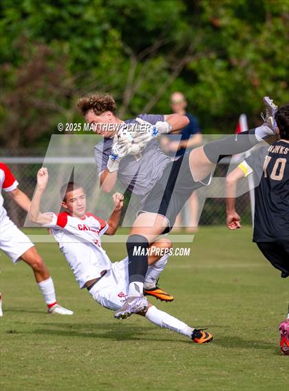 Thumbnail 3 in Holly Springs vs. Charlotte Catholic (NCSCA Kickoff Classic) photogallery.