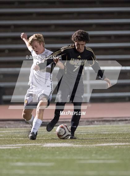 Thumbnail 2 in Arapahoe vs. Castle View (CHSAA 5A 1st Round) photogallery.