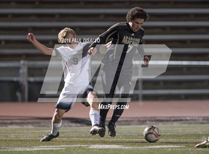 Thumbnail 3 in Arapahoe vs. Castle View (CHSAA 5A 1st Round) photogallery.