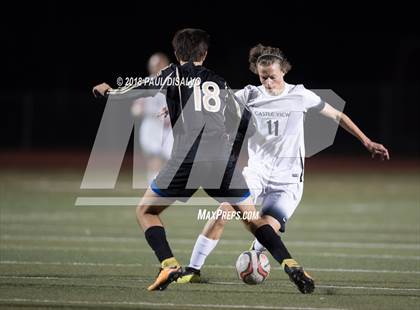 Thumbnail 2 in Arapahoe vs. Castle View (CHSAA 5A 1st Round) photogallery.