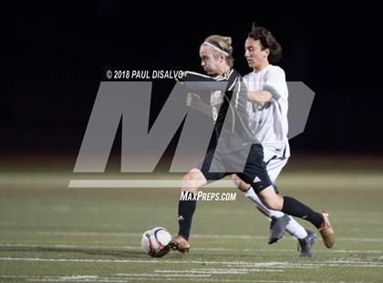 Thumbnail 3 in Arapahoe vs. Castle View (CHSAA 5A 1st Round) photogallery.
