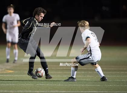 Thumbnail 1 in Arapahoe vs. Castle View (CHSAA 5A 1st Round) photogallery.