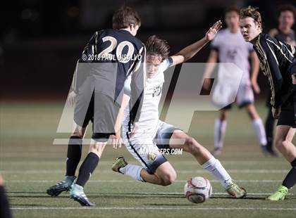 Thumbnail 3 in Arapahoe vs. Castle View (CHSAA 5A 1st Round) photogallery.
