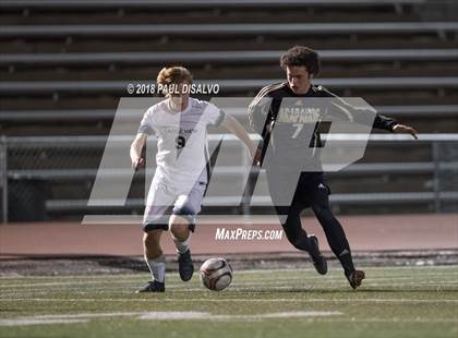 Thumbnail 3 in Arapahoe vs. Castle View (CHSAA 5A 1st Round) photogallery.