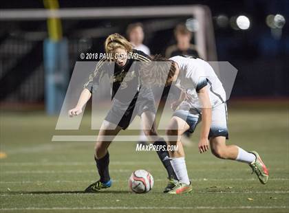 Thumbnail 1 in Arapahoe vs. Castle View (CHSAA 5A 1st Round) photogallery.