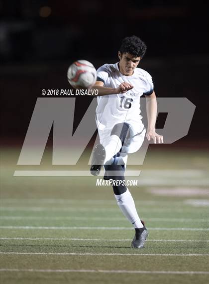 Thumbnail 1 in Arapahoe vs. Castle View (CHSAA 5A 1st Round) photogallery.