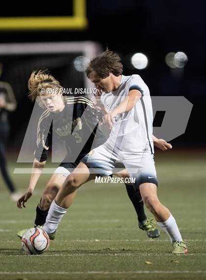 Thumbnail 1 in Arapahoe vs. Castle View (CHSAA 5A 1st Round) photogallery.