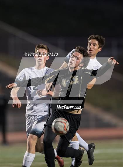 Thumbnail 1 in Arapahoe vs. Castle View (CHSAA 5A 1st Round) photogallery.