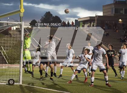 Thumbnail 3 in Arapahoe vs. Castle View (CHSAA 5A 1st Round) photogallery.