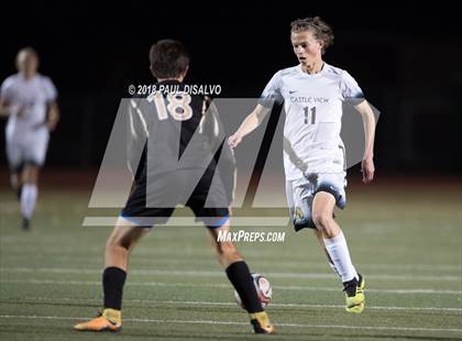 Thumbnail 3 in Arapahoe vs. Castle View (CHSAA 5A 1st Round) photogallery.