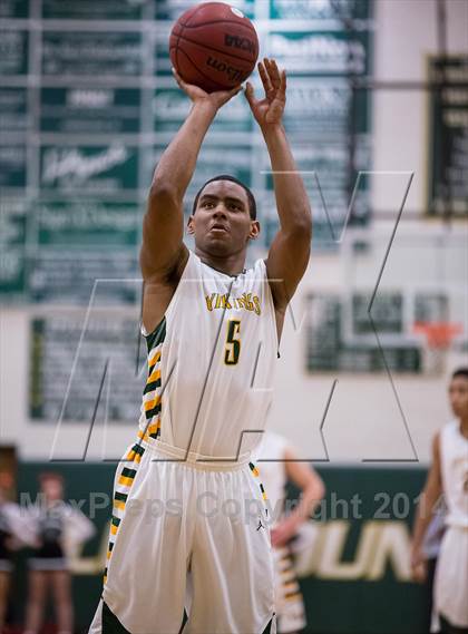 Thumbnail 3 in Kettle Run @ Loudoun Valley (VHSL 3A East Playoff) photogallery.