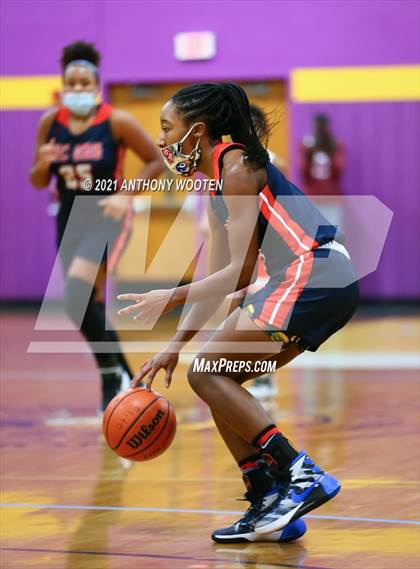 Thumbnail 2 in NC GBB Academy vs  Carolina Prep Academy (Capital City New Years Showcase) photogallery.