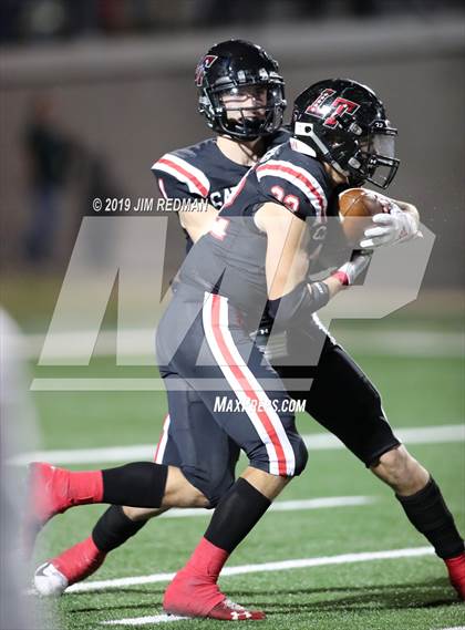 Thumbnail 1 in North Shore vs. Lake Travis (UIL 6A Semifinal) photogallery.