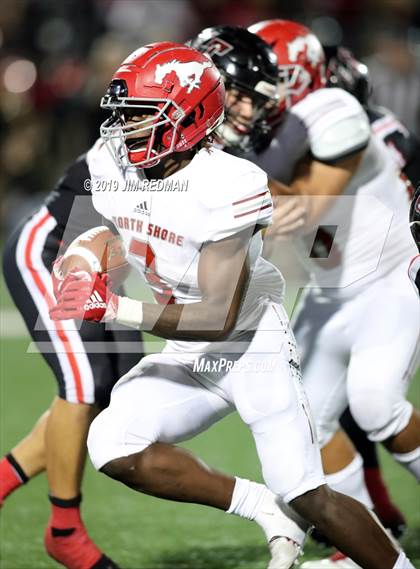 Thumbnail 2 in North Shore vs. Lake Travis (UIL 6A Semifinal) photogallery.