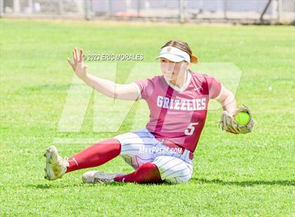 Thumbnail 1 in Clairemont vs. Mission Hills photogallery.
