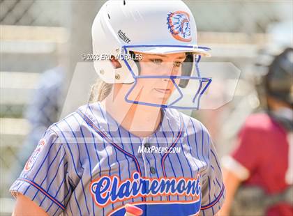 Thumbnail 3 in Clairemont vs. Mission Hills photogallery.