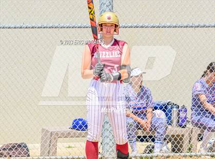 Thumbnail 2 in Clairemont vs. Mission Hills photogallery.
