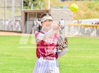 Thumbnail 1 in Clairemont vs. Mission Hills photogallery.