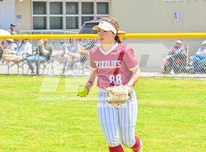 Thumbnail 1 in Clairemont vs. Mission Hills photogallery.