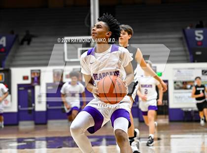 Thumbnail 2 in Wapahani vs Muncie Central (Muncie Central City Invitational) photogallery.