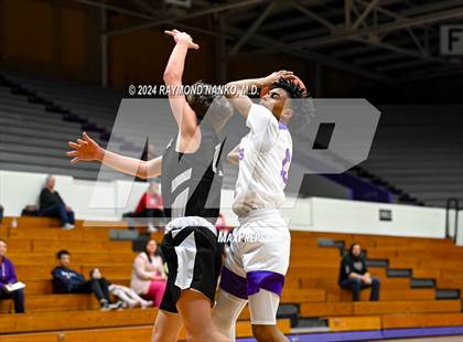 Thumbnail 2 in Wapahani vs Muncie Central (Muncie Central City Invitational) photogallery.