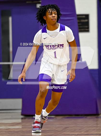 Thumbnail 3 in Wapahani vs Muncie Central (Muncie Central City Invitational) photogallery.