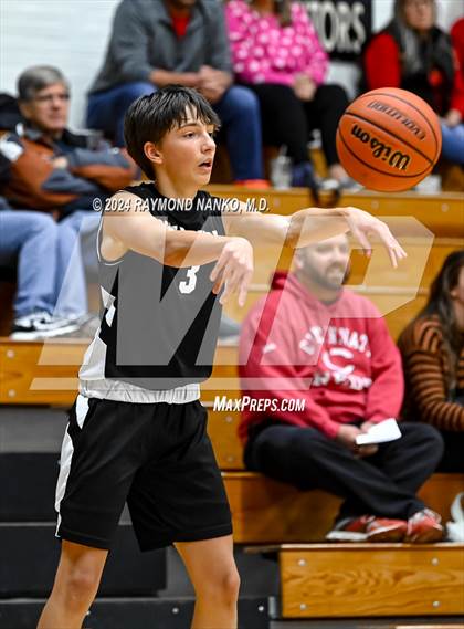 Thumbnail 2 in Wapahani vs Muncie Central (Muncie Central City Invitational) photogallery.