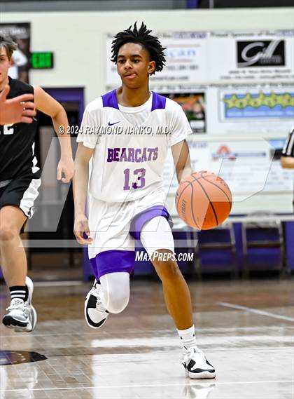Thumbnail 3 in Wapahani vs Muncie Central (Muncie Central City Invitational) photogallery.