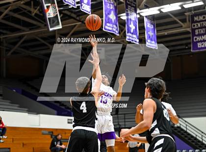Thumbnail 2 in Wapahani vs Muncie Central (Muncie Central City Invitational) photogallery.