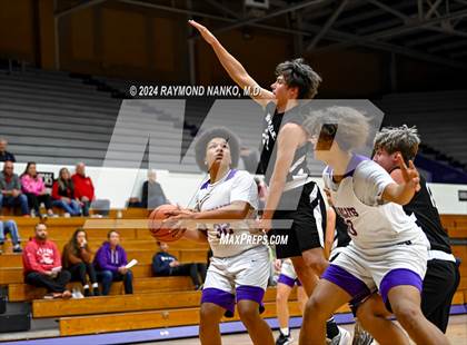 Thumbnail 3 in Wapahani vs Muncie Central (Muncie Central City Invitational) photogallery.