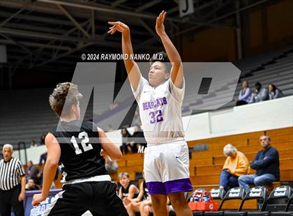 Thumbnail 2 in Wapahani vs Muncie Central (Muncie Central City Invitational) photogallery.