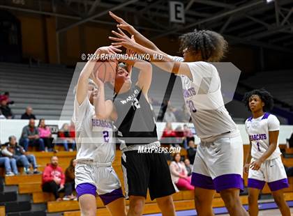 Thumbnail 1 in Wapahani vs Muncie Central (Muncie Central City Invitational) photogallery.