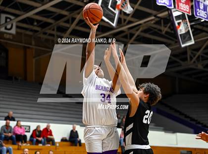 Thumbnail 3 in Wapahani vs Muncie Central (Muncie Central City Invitational) photogallery.
