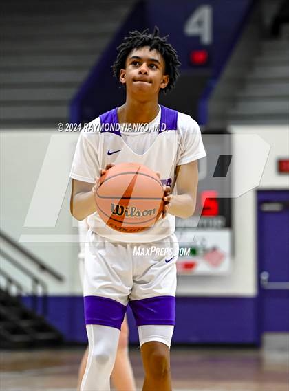 Thumbnail 2 in Wapahani vs Muncie Central (Muncie Central City Invitational) photogallery.
