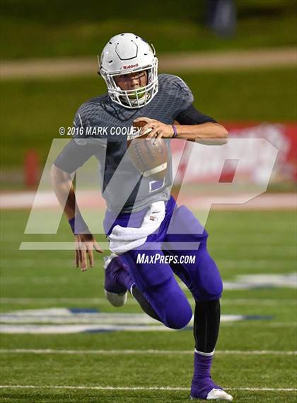 Thumbnail 1 in Crawford vs. Mart (UIL 2A Regional Playoff) photogallery.