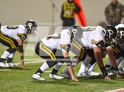Thumbnail 2 in Crawford vs. Mart (UIL 2A Regional Playoff) photogallery.