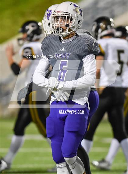 Thumbnail 2 in Crawford vs. Mart (UIL 2A Regional Playoff) photogallery.