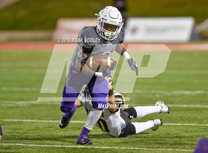 Thumbnail 1 in Crawford vs. Mart (UIL 2A Regional Playoff) photogallery.